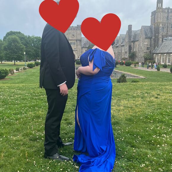 Plus Size Prom Dress Size 22: Royal Blue Off-Shoulder Gown - Picture 7 of 10